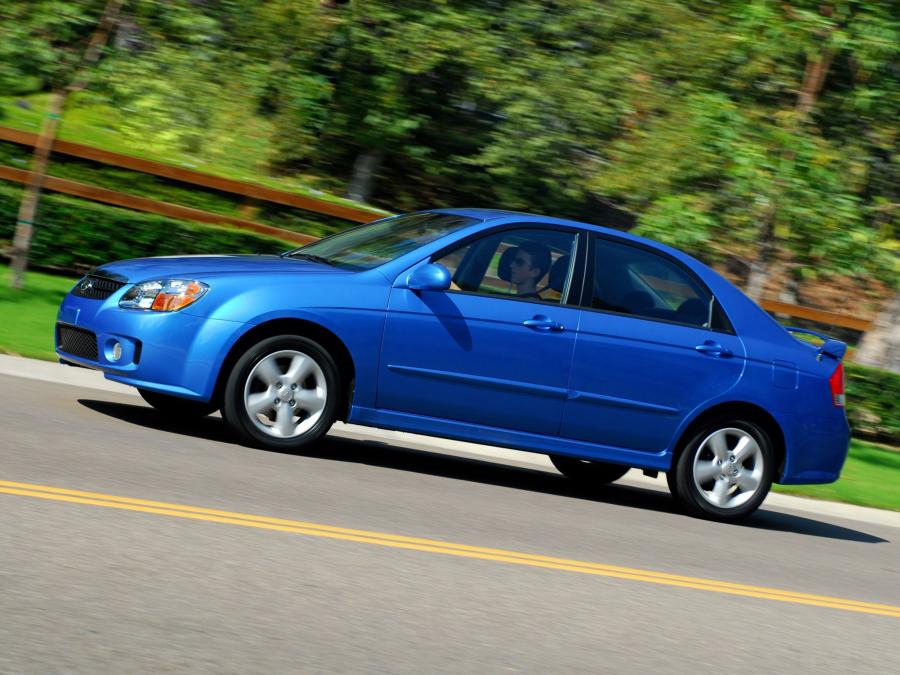  Kia Spectra 2004 года  (фото 21 из 28)